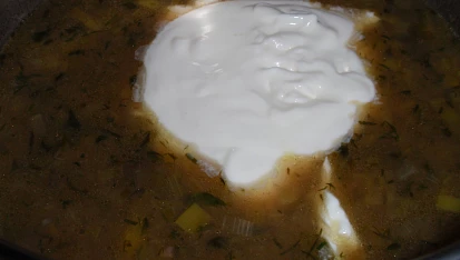 Bramborovo-pórková polévka s koprem