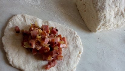 Kynuté knedlíky s uzeným masem