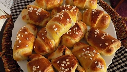 Povidlové a makové kynuté rohlíčky