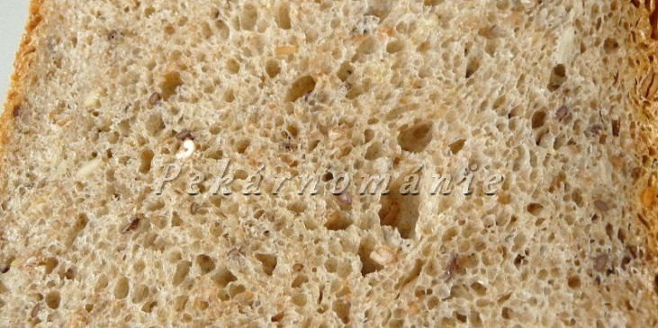 Zrníčkový kvasový chléb z DP
