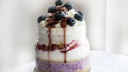 Borůvkový cheesecake ve skle