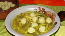 Bramborové knedlíčky do polévky