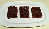 Buchta ze syrové řepy se šmakounem bez mouky (buchta z červené řepy potřená čokoládou)