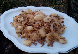 Gnocchi se zelím a mletým masem