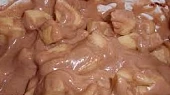 Jablkový / hruškový koláč s ořechovou drobenkou