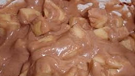 Jablkový / hruškový koláč s ořechovou drobenkou