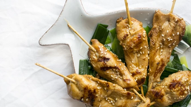 Kuřecí špízy teriyaki s pórkem