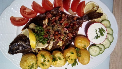 Platýs se slaninou a s wasabi krémem