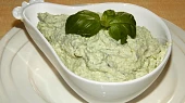 Bazalková pomazánka s uzeným tofu, Bazalková pomazánka s uzeným tofu