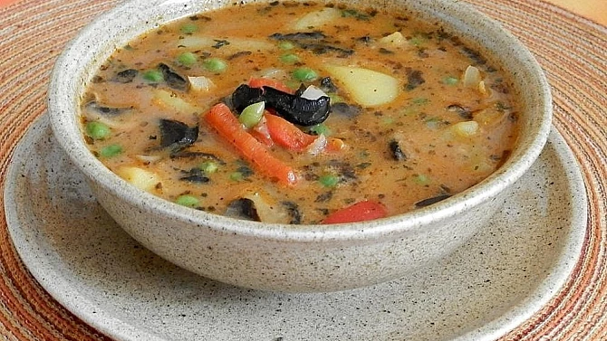 Bramboračka se smetanou a sušenými houbami na maďarský způsob, Bramboračka se smetanou a sušenými houbami