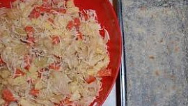 Brambory zapékané s kapustou a sýrem