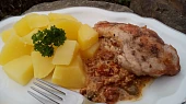 Cottage kapsy se sušenými rajčaty