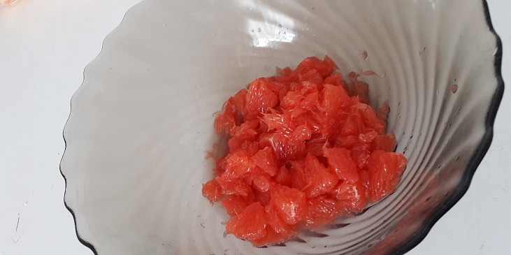 Grapefruitový salát