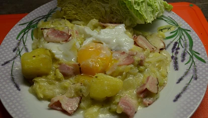 Kapusta s brambory a šunkou na smetaně