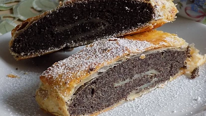 Maková náplň se zakysanou smetanou