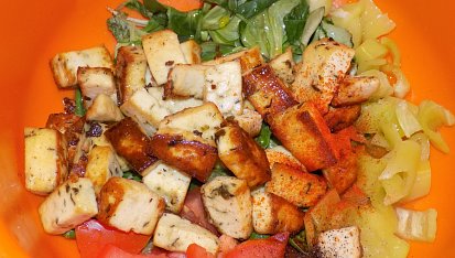 Medové tofu s polníčkem