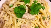 Špagety s tuňákem, hráškem a ricottou