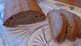 Špaldový banánovo-jablečný chlebíček (bez cukru, mléka a vajec)