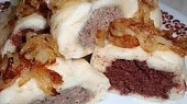 Zabíjačkové kynuté knedlíky plněné prejtem, jitrnicí nebo jelitem
