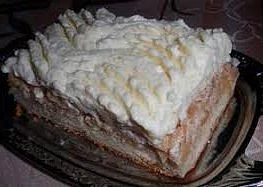 Amorův jablečný řez (koláč)