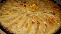 Křupavý mangový koláč