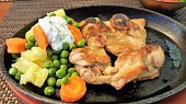 Kuřecí gyros steak na litinové pánvi (bez tuku), Kuřecí gyros steak na litinové pánvi (bez tuku)
