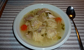 Kuřecí polévka s krekrovými knedlíčky (Připraveno k jídlu)