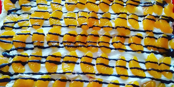 Mandarinkový řez s třepacím krémem