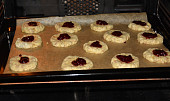 Ovesné koláčky od babičky (malinovy džem s fialkami :))