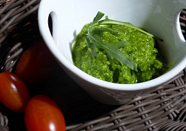 Rukolové pesto