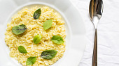Šafránové rizoto se sýrem Grana Padano