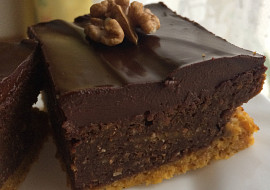 Dýňový koláč s čokoládovou polevou