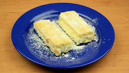 Lehounké piškotové řezy