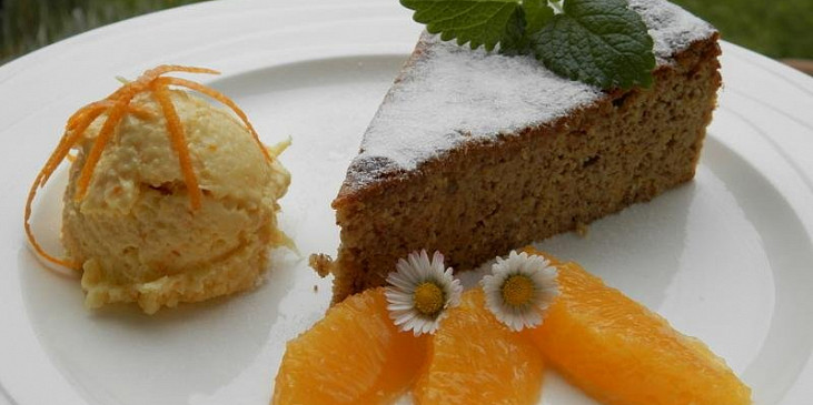 Pomerančový dort s pomerančovou zmrzlinou (Pomerančový dort s pomerančovou zmrzlinou)