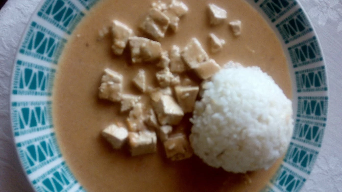Tofu v paprikovo-smetanové omáčce