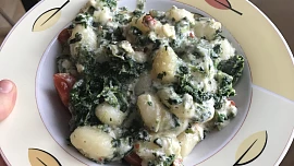 Zapečené gnocchi se sýrem a špenátem