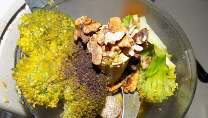 Brokolicové pesto