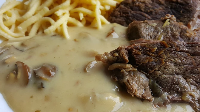 Houbová omáčka ze sterilovaných kyselých hub s hovězím masem (bez tuku), Houbová omáčka z kyselých hub s hovězím masem (bez tuku)