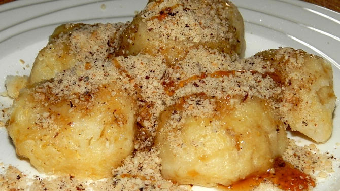 Jablkové bramborové knedlíky, Jablkové bramborové knedlíky