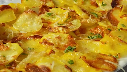 Jednoduché chipsy s uzeným sýrem