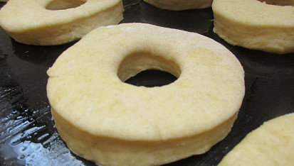 Karamelové donuty