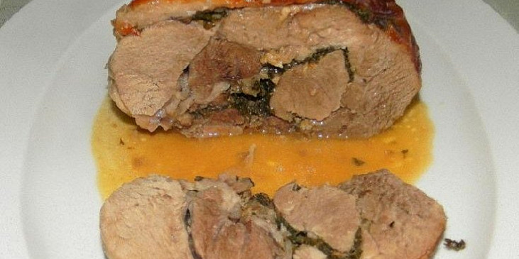 Krůtí stehno s máslovo-pomerančovou náplní (Krůtí stehno s máslo-pomerančovou náplní)