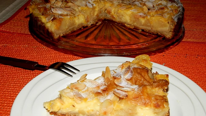 Pudinkový koláč s jablky a mandlemi, Pudinkový koláč s jablky a mandlemi