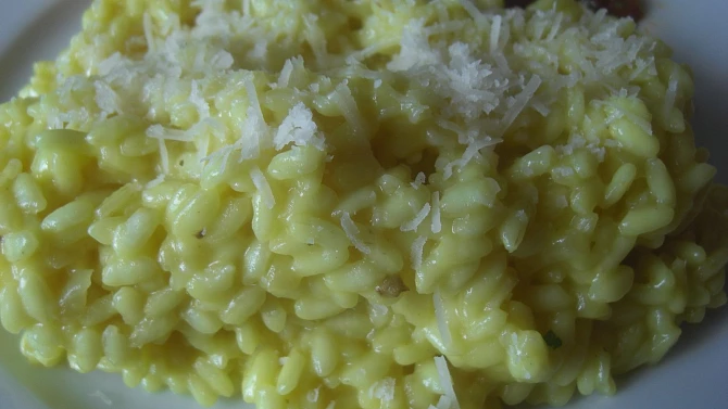 Rizoto po milánsku Risotto alla milanese