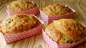Sýrové muffiny s uzeným masem (Sýrové muffíny s uzeným masem)