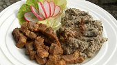 Vepřové maso a žampionové pyré, Vepřové maso a žampionové pyré