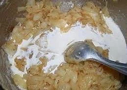Zadělávaná cibule / Sladkokyselá cibulová omáčka