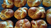 Babiččiny "startovací" žemličky (jinak housky)