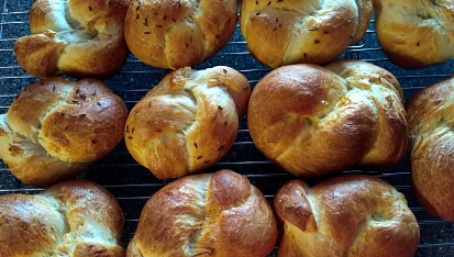 Babiččiny "startovací" žemličky (jinak housky)