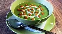 Brokolicovo-celerová polévka